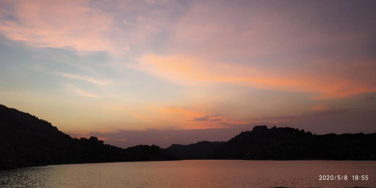 Island Vibes Hampi Guesthouse Екстериор снимка