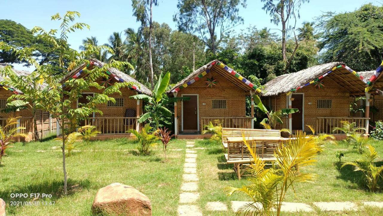 Island Vibes Hampi Guesthouse Екстериор снимка