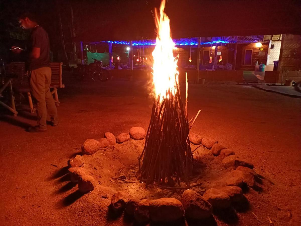 Island Vibes Hampi Guesthouse Екстериор снимка